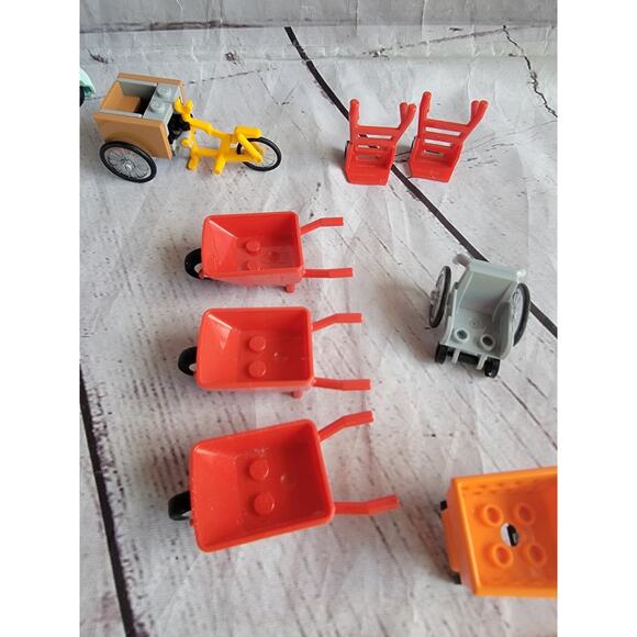 Lego Dollies bicycle Wheelbarrow Skateboards Shopping Cart Scooter Lot Of 22 - Picture 5 of 7